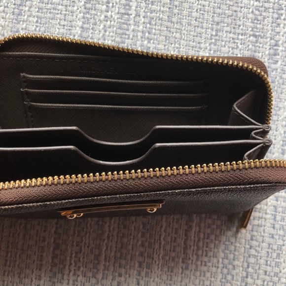 Michael Kors Wristlet Wallet - Picture 4 of 5